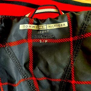 Women’s active red puff jacket